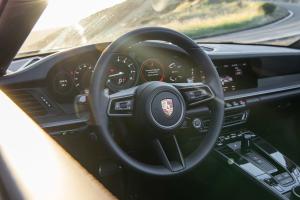 Porsche 911 Carrera Cabriolet 2019 года  (NA)